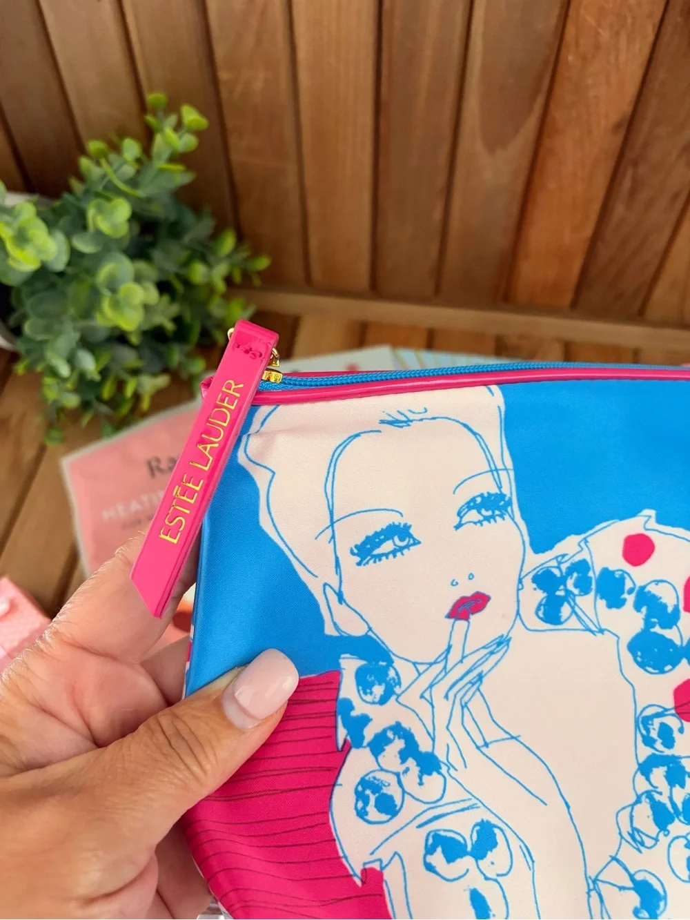 Self-Care Spa Bundle: Estee Lauder, Bath & BodyWorks, Pacifica, Vera Wang &More! - Picture 6 of 6